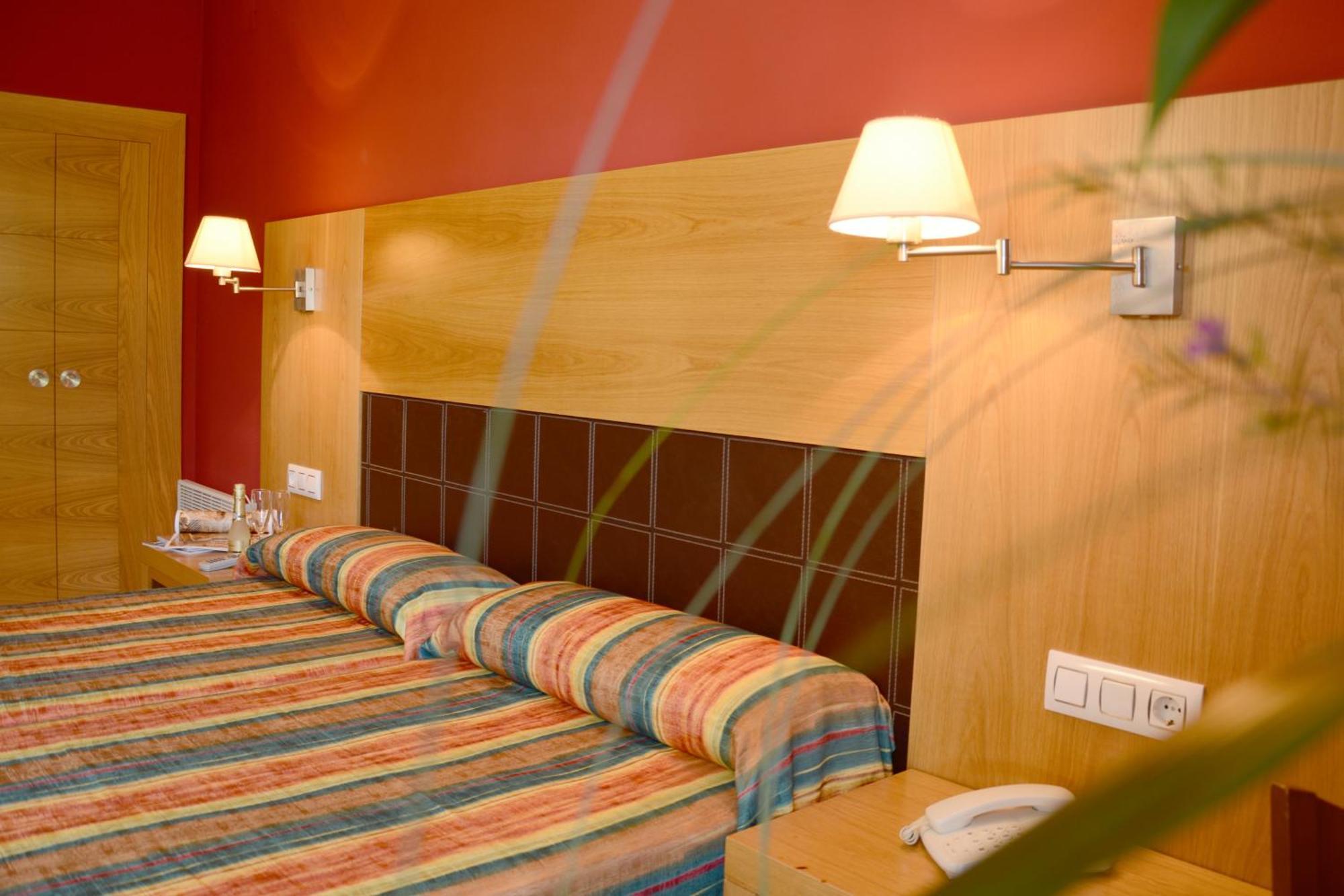 Hotel Europa Figueres  Eksteriør billede